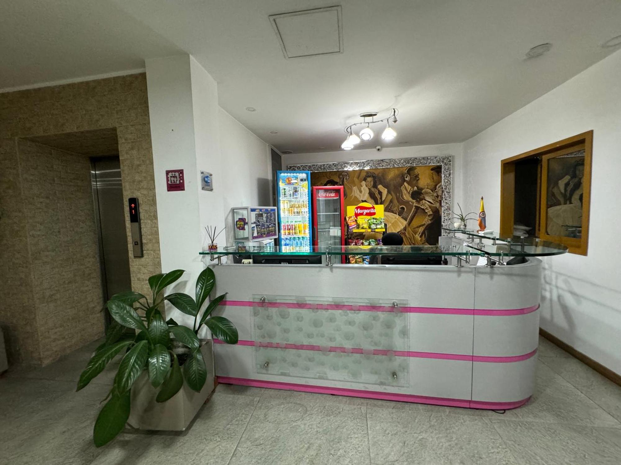 Hotel San Antonio Plaza كالي المظهر الخارجي الصورة